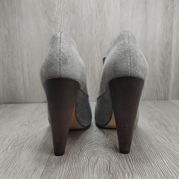 Cole Haan Josephine Suede Ankle Bootie Ironstone Taupe Gray Wooden Heel 9.5 - Picture 3 of 11